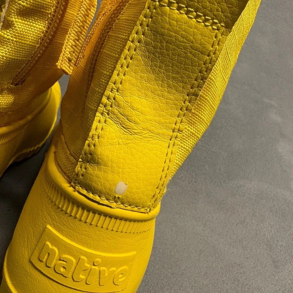 NATIVE Unisex Kids Jimmy Rain Boots in Yellow Size C13